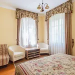 Sello Villa *