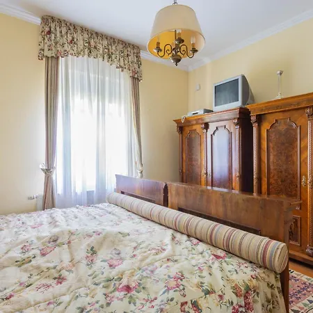 Sello Villa