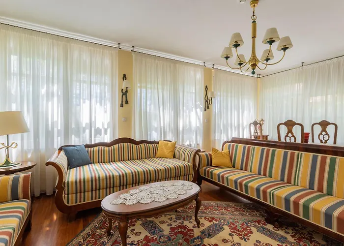 וילה Sello בלטונללה